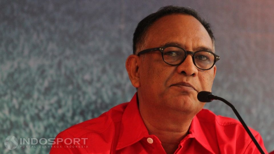 Anggota Exco PSSI, Hasani Abdulgani, menyebut seluruh klub akan bangkrut jika Liga 1 2020 dilanjutkan tanpa bisa dihadiri oleh para penonton. Copyright: © INDOSPORT/Hery Ibrahim